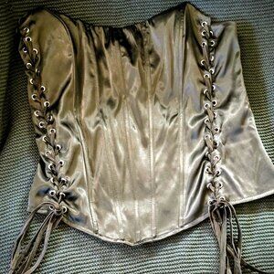 AKIRA LACE ME UP CORSET BLACK